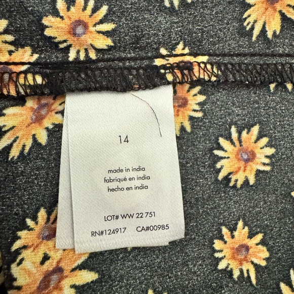 WeWoreWhat Black Daisy Floral Midi Dress Spaghetti Strap NWT Size 10 & 14 - Picture 5 of 7